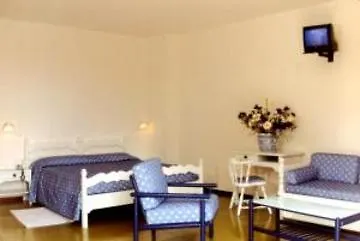 Family Hotel Alexander - Azzurro Club Τζεσόλο Λίντο 3*,