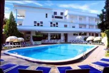 Family Hotel Alexander - Azzurro Club Τζεσόλο Λίντο